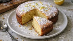 Torta al limone senza glutine: soffice e profumata, pronta con farina di riso e fecola